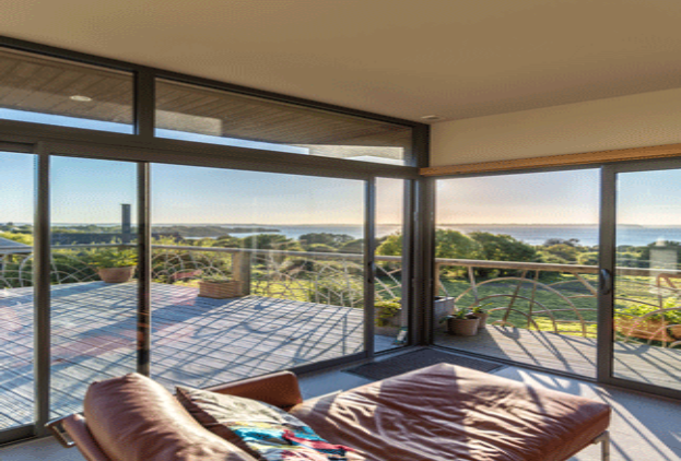 Terrassentuer-Wohnzimmer-Terrasse-Schiebetuer-Terrassentuer