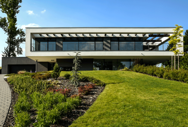 Aluminium Fenster-Gebaeude-mit-Panoramaaussicht