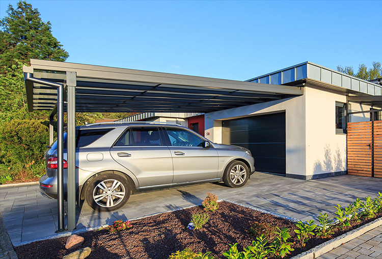 Aluminium-Carport freistehend mit Auto